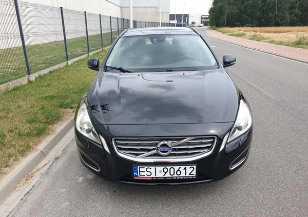 Volvo V60 cena 31909 przebieg: 250000, rok produkcji 2011 z Sieradz małe 301